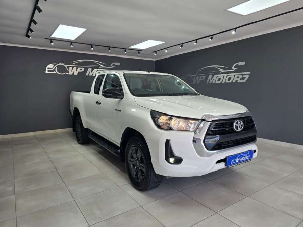 2022 Toyota Hilux 2.4 GD-6 RB RAIDER A/T P/U E/CAB