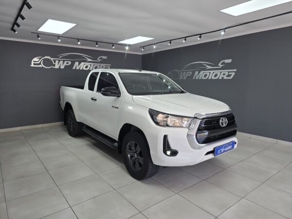2023 Toyota Hilux 2.4 GD-6 RB RAIDER P/U E/CAB